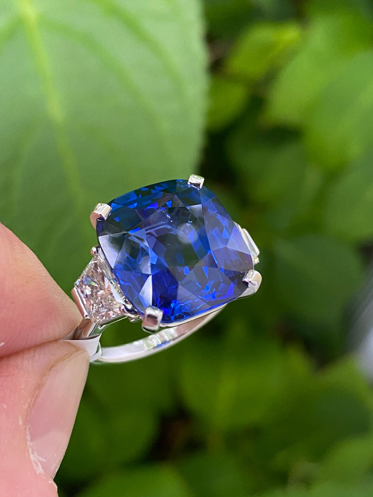 20.26 carat Cushion Blue Sapphire and Diamond Platinum Ring