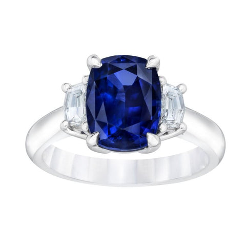 4.85 Carat Round Blue Sapphire and a Diamond Platinum Ring